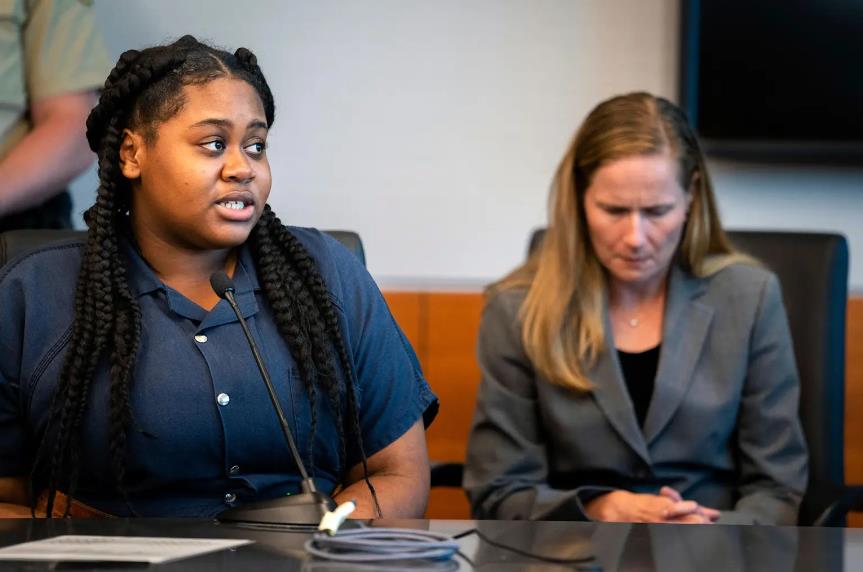 美国女孩遭杀害后残忍报复施暴者,美国15岁女孩杀害性侵者被判缓刑