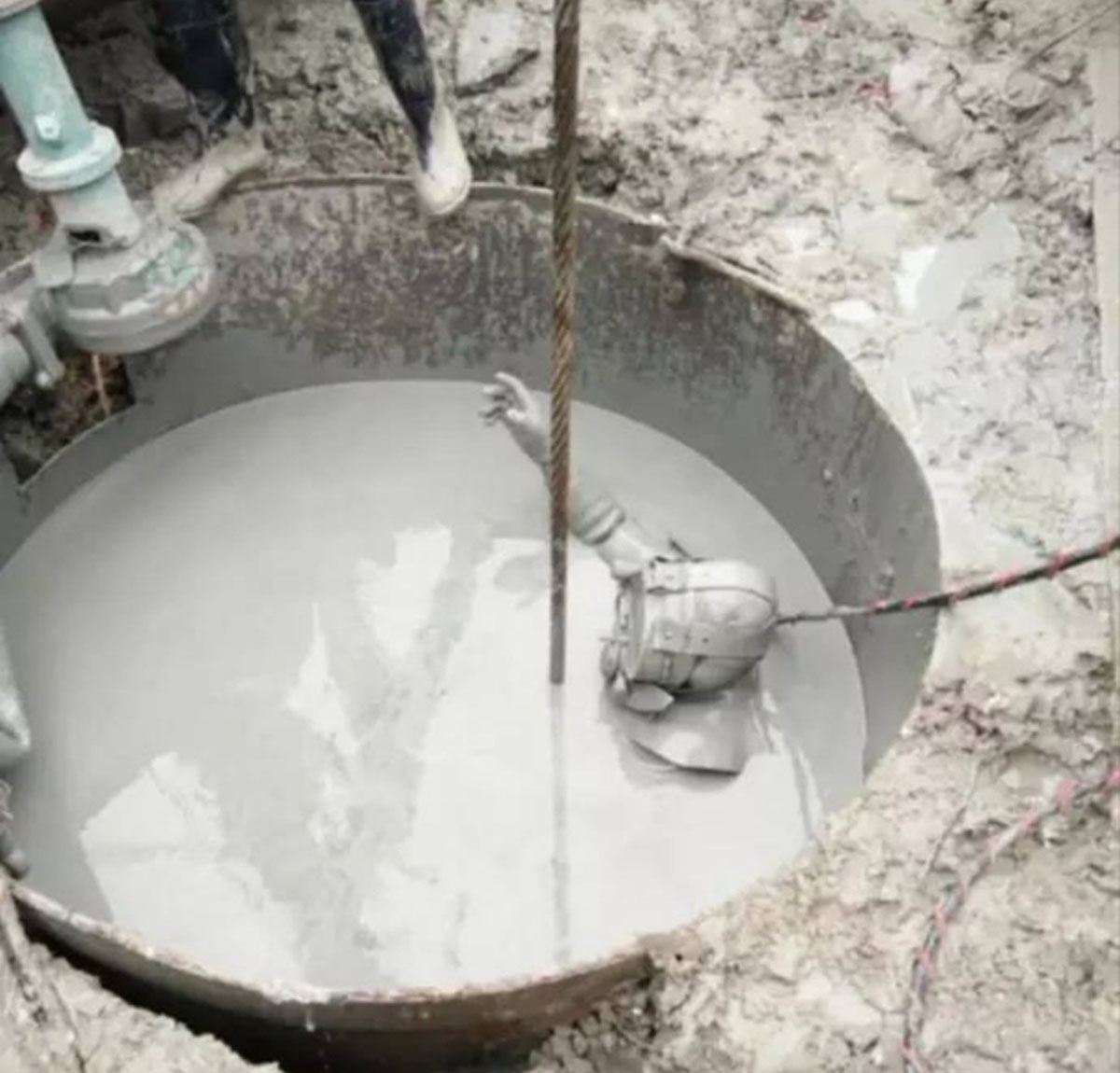 打桩机钻头很贵吗,打桩机钻头断了严重吗