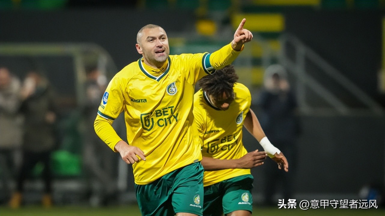 荷甲本轮比分,荷甲最新战报阿贾克斯比分