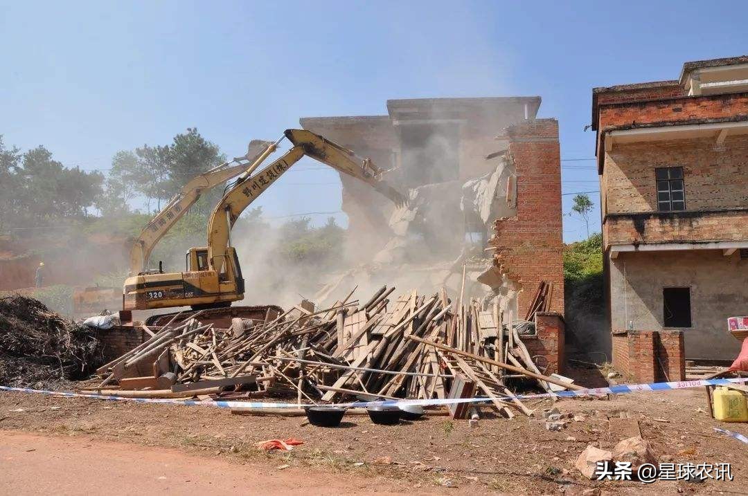自建无证房子怎么办理房产证,农村自建房办不了房产证会怎样