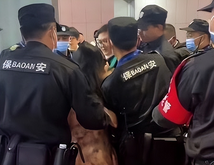 宝马股价暴跌158亿,宝马暴跌158亿是什么概念