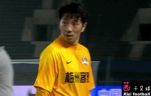 输球门将自我检讨,赢球后遭对手辱骂