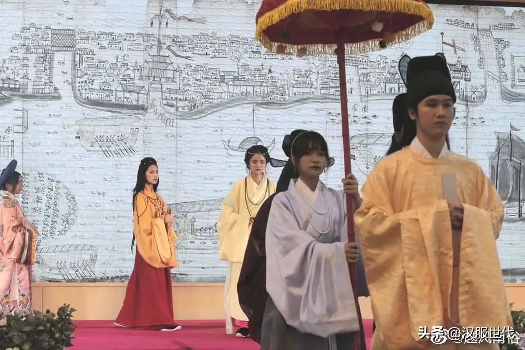 越南抄袭汉服是真是假,中国抄袭韩国汉服是真的吗