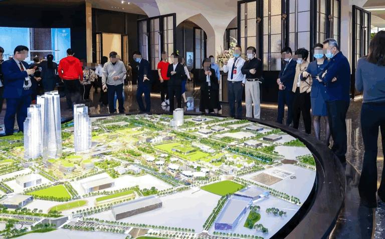 哼！买荔湾，别想逃出万科万汇天地等的手掌心