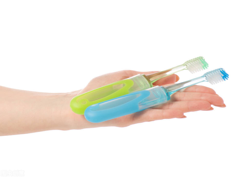 普通牙刷和电动牙刷哪个刷得干净,电动旋转牙刷和超声波牙刷哪个好