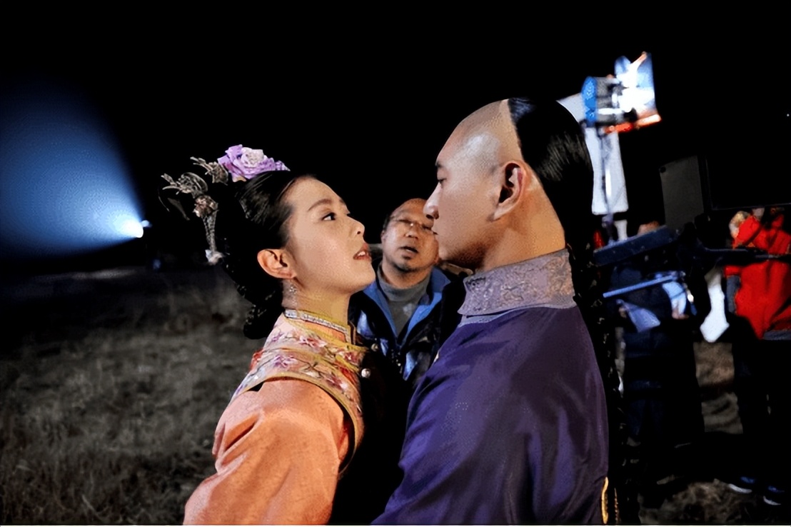 吴奇隆真给刘诗诗股份了吗,刘诗诗与吴奇隆的年龄差距太大