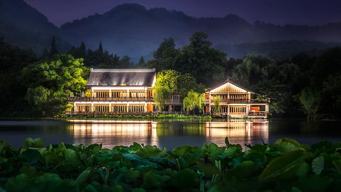 网友的这个提问，令我再次走向彩票店