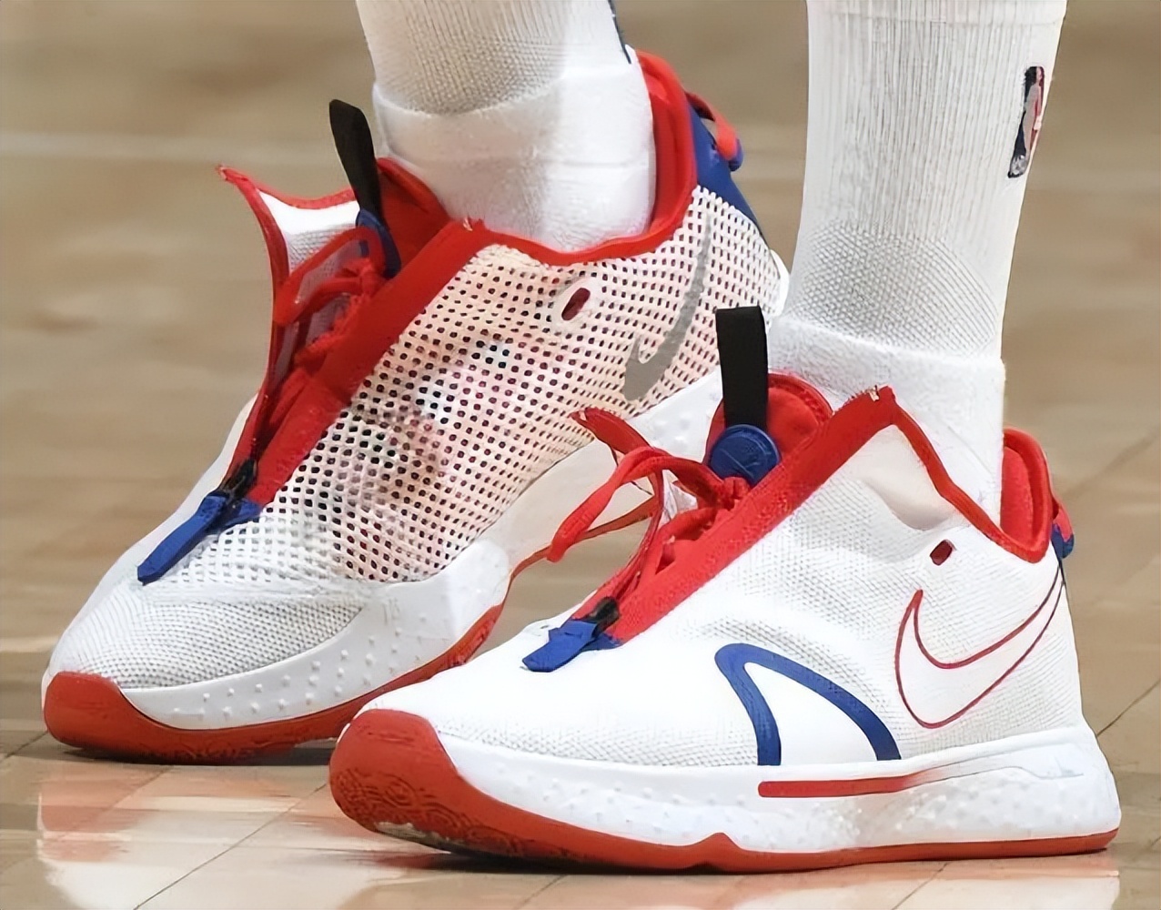 walkthrufire保罗乔治,nikepg4保罗乔治