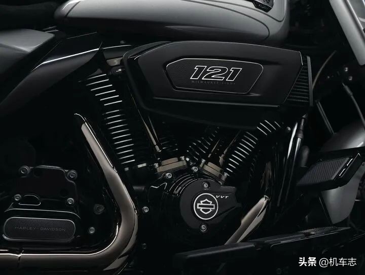 哈雷全新cvo公路滑翔,2022哈雷cvo公路滑翔图片