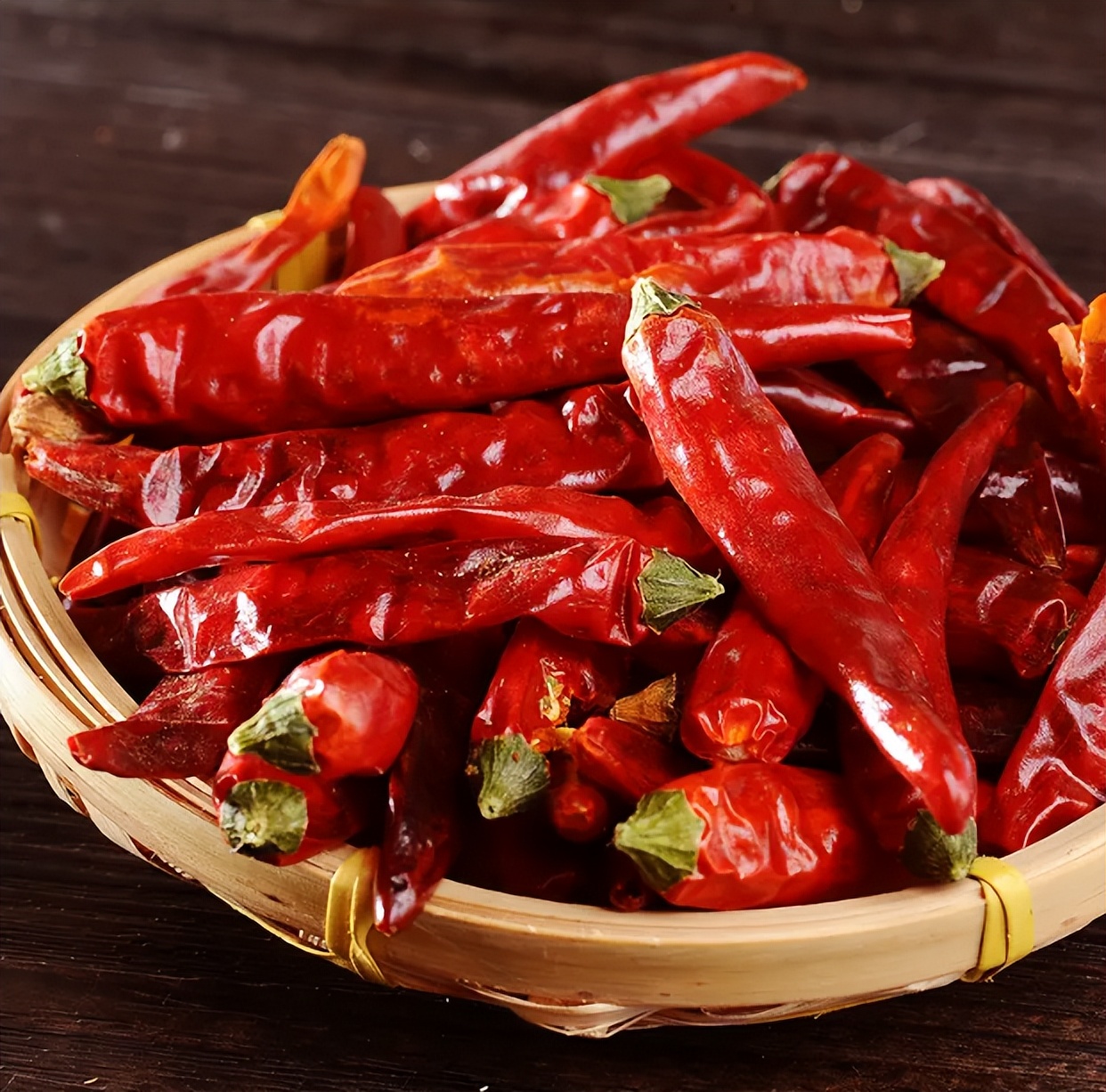 中国辣王李永志喝白酒,辣王李永志吃辣椒肠胃受得了吗