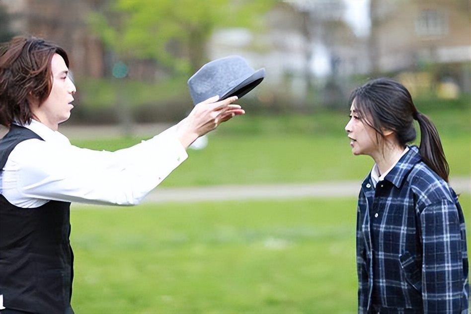 朱珠：迷倒世界顶级富豪，收服“帮派最狂太子”，却下嫁美术老师