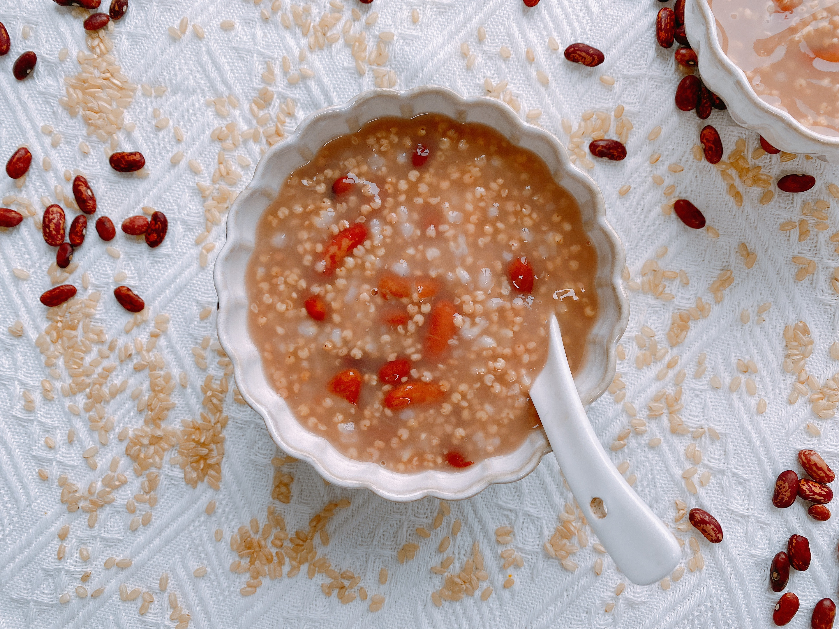 秋季滋润皮肤家常养生粥推荐,秋季养生粥多喝养胃还能解决秋燥