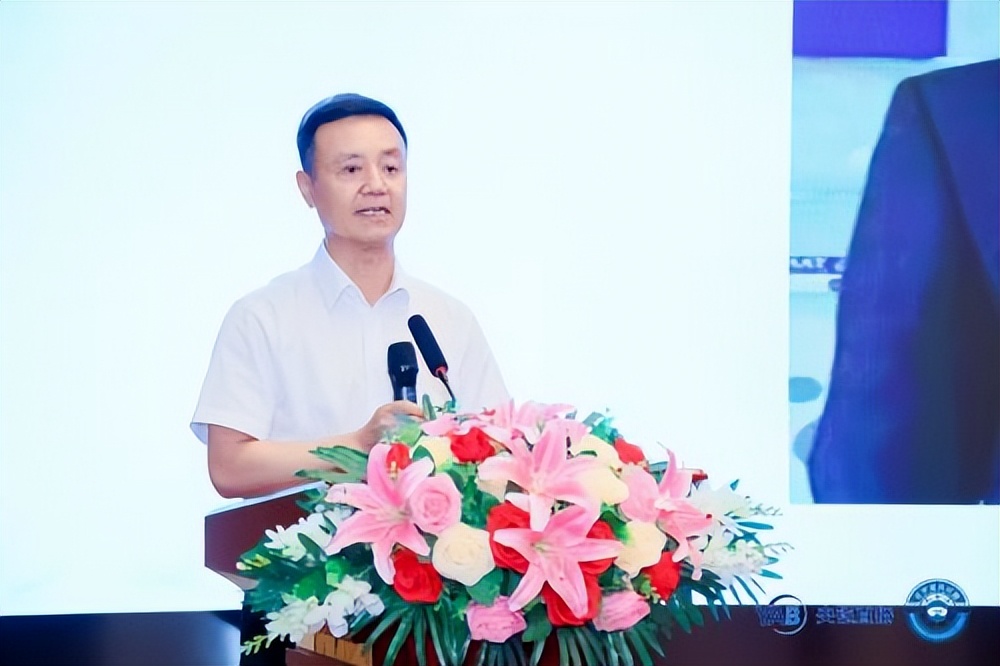 元宇宙产业委一届二次全会召开同步举办共享大会和全球元宇宙大会