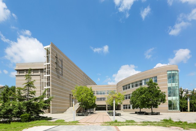 十大最差211大学海南大学,211985全球知名学府海南大学