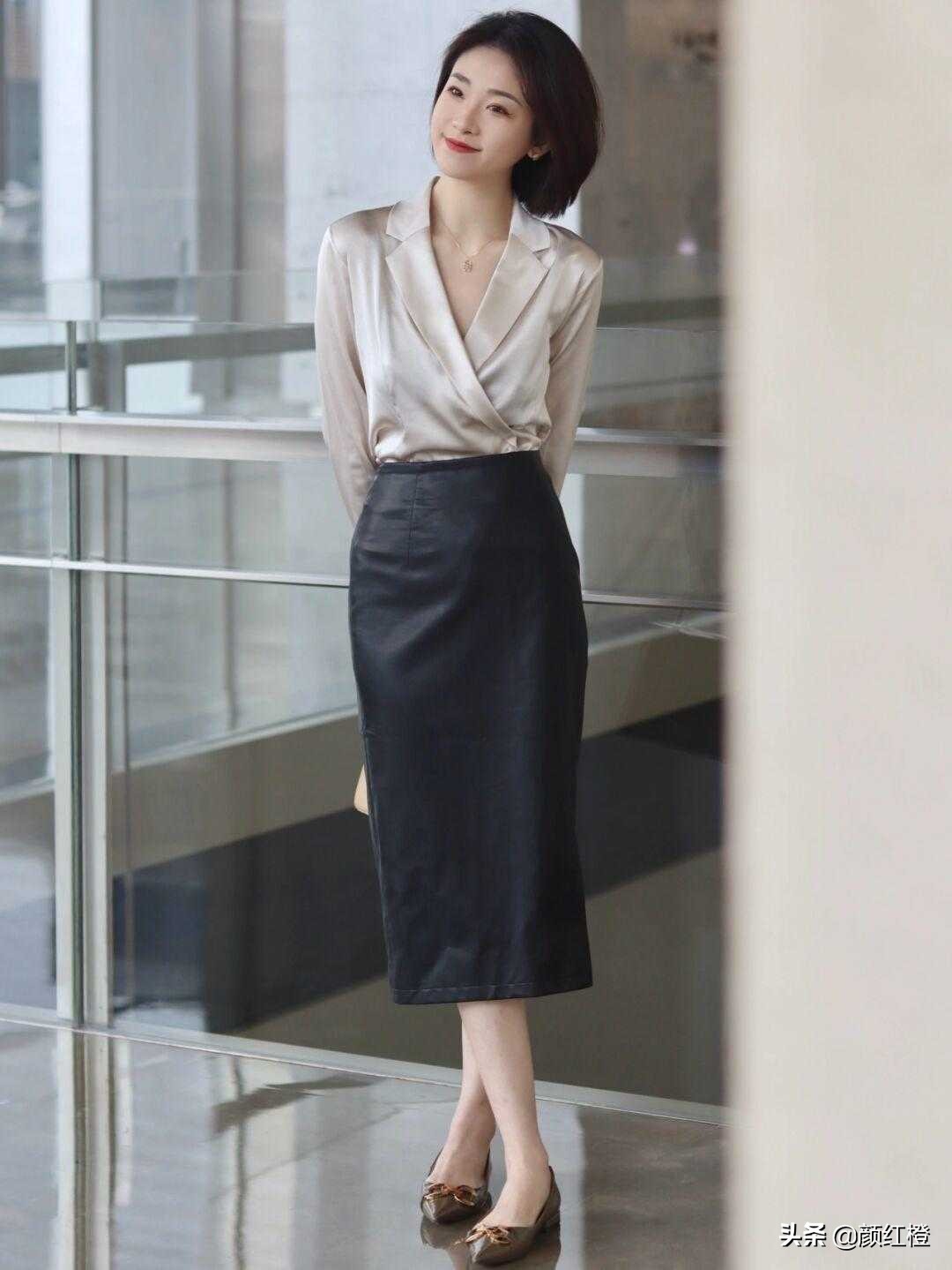 今年流行的职场穿搭女士,明亮色职场风穿衣搭配