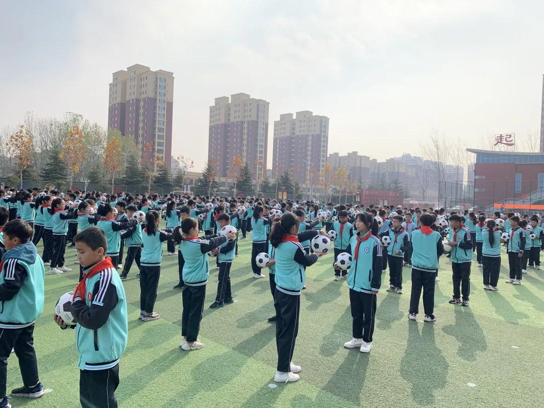 临沂小学开展家风传承主题活动,临沂市古城小学