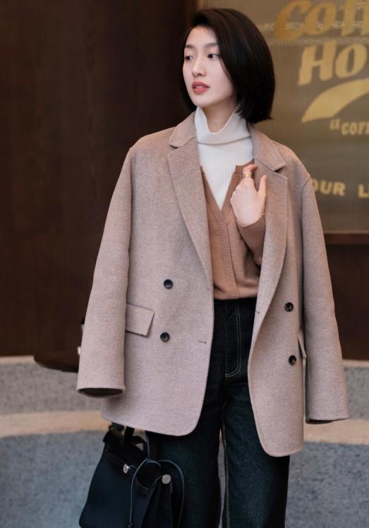 内搭西装搭配什么裤子好看,宽松西装外套怎么搭配牛仔裤好看