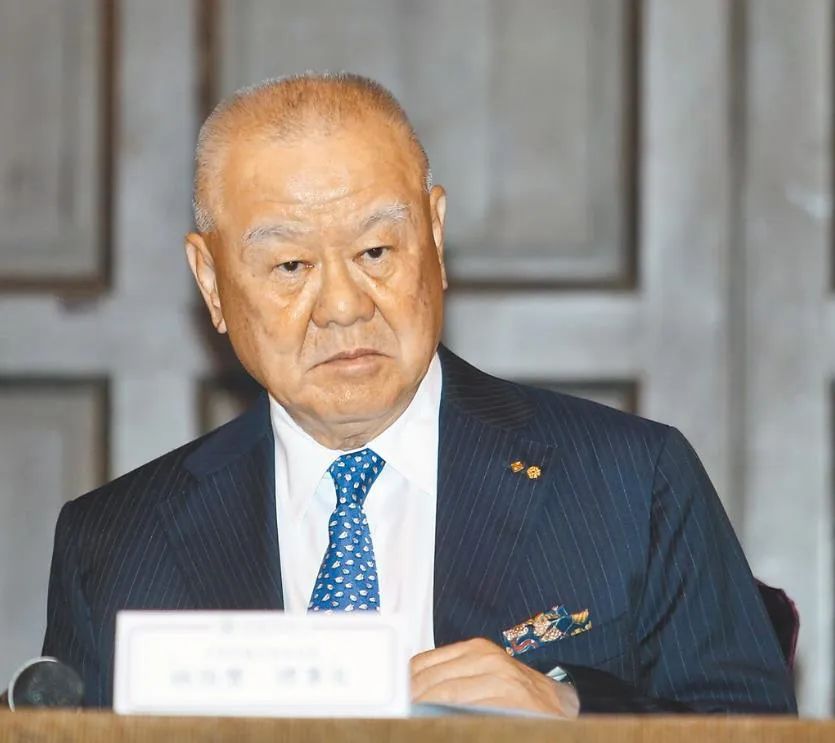 台玻家族传奇：老大勤恳做事，老二娶妻百货女强人，老三出家为僧