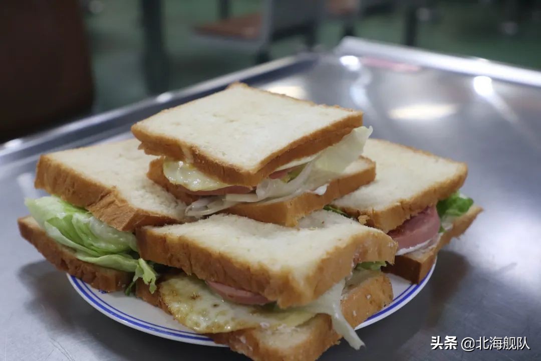 军舰用餐标准,军舰饭菜