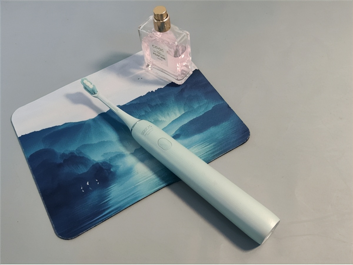 电动牙刷哪个牌子最好测评,飞利浦电动牙刷hx9912和hx9911对比