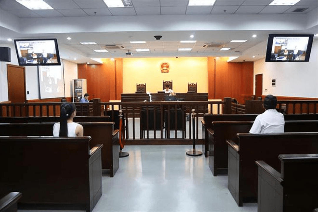 男子骗美女打赏主播,男子骗女主播不料剧情反转