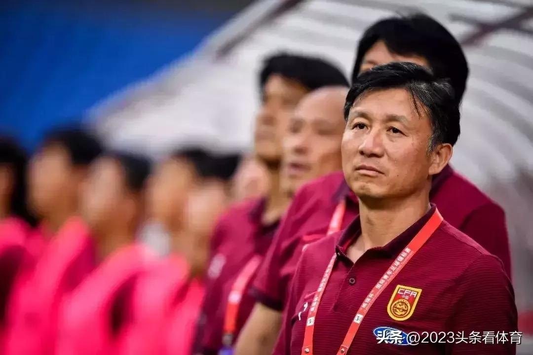 瓒崇悆杩欎竴璺殑杈涢吀鍙湁鑷繁鐭ラ亾,涓浗瓒崇悆鍞湁瓒崇悆涓嶅彲杈滆礋