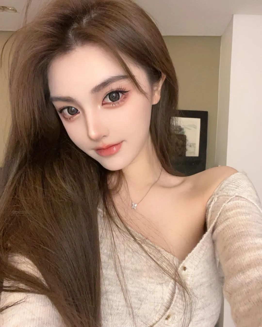 ins女神。如果不能一夜暴富，一夜抱你也好