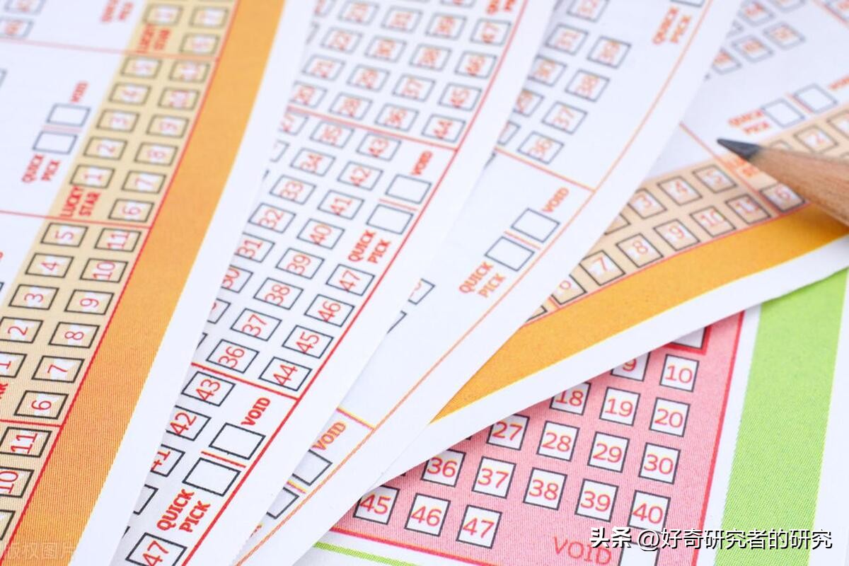 史上准确率极高的3个彩票,盘点人们中彩票高兴瞬间