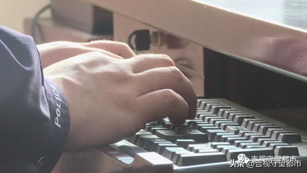 男子接到电话还向家里人要钱,男子接到妻子电话后续