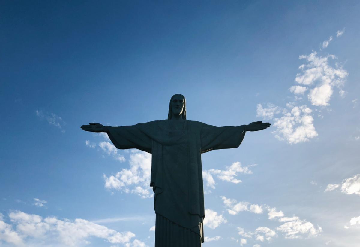 巴西里约热内卢天堂和地狱,里约热内卢为啥是上帝之城