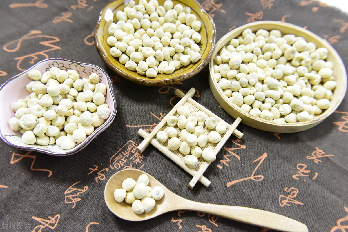 常喝小米粥可以消散甲状腺结节,治乳腺结节和甲状腺结节方子