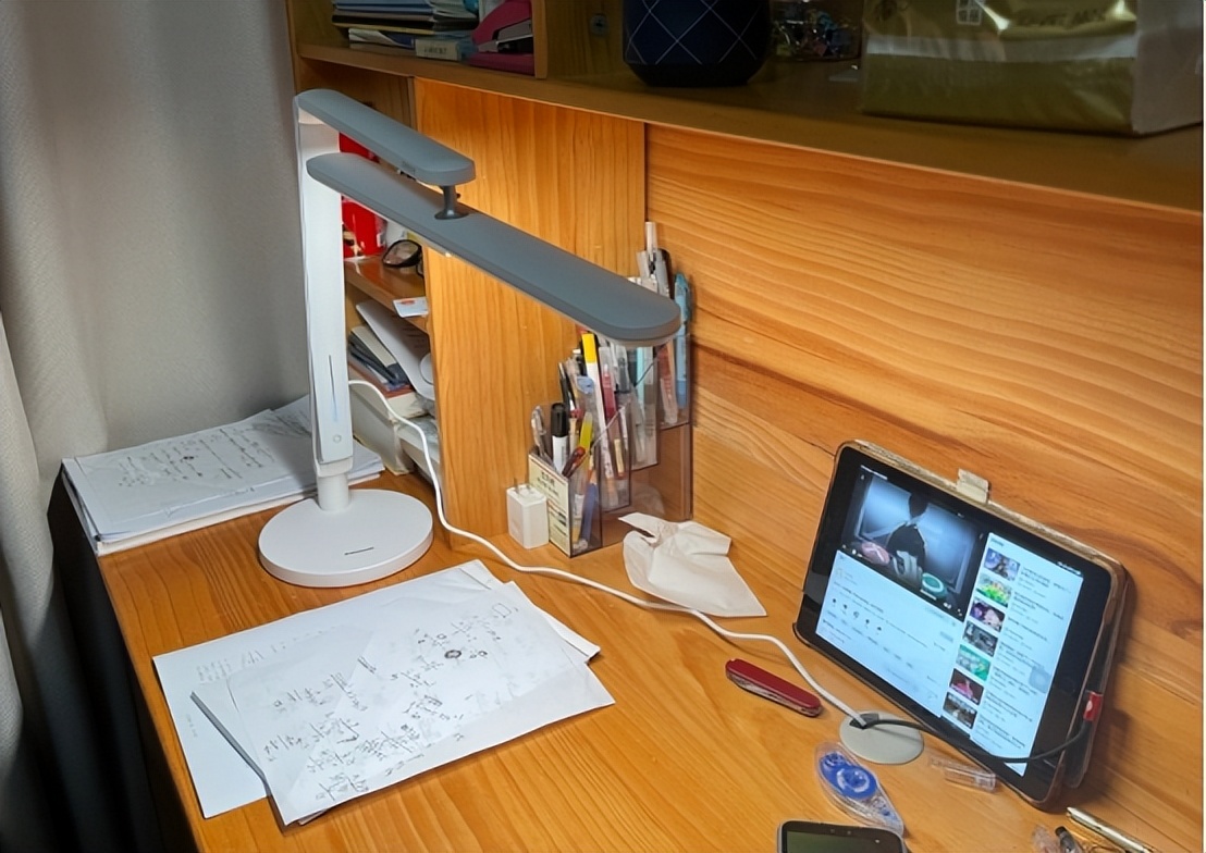 哪种台灯特别亮好看又实用,台灯哪种灯护眼好点又实惠