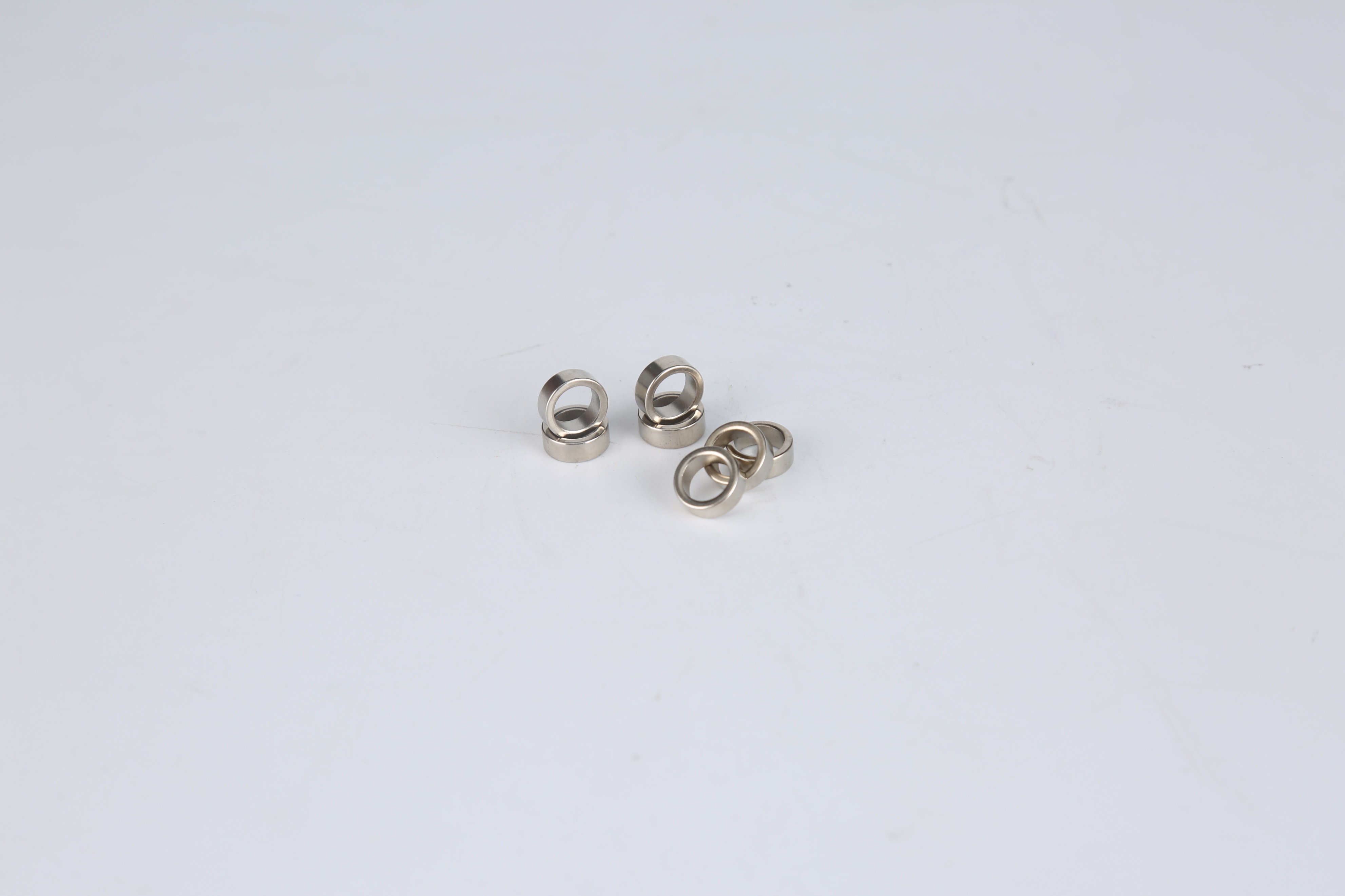 磁铁磁性变弱什么原因,磁铁的磁性为何会显露