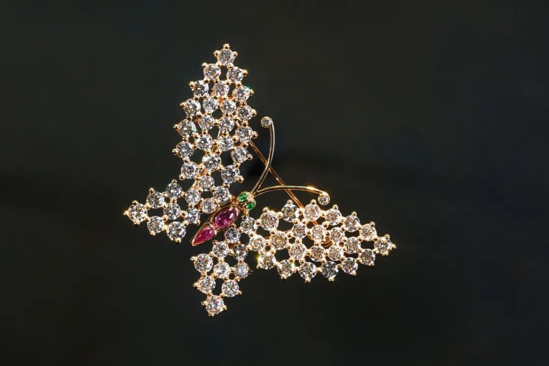 为什么名媛贵妇都爱钻石？2023年流行这5种…