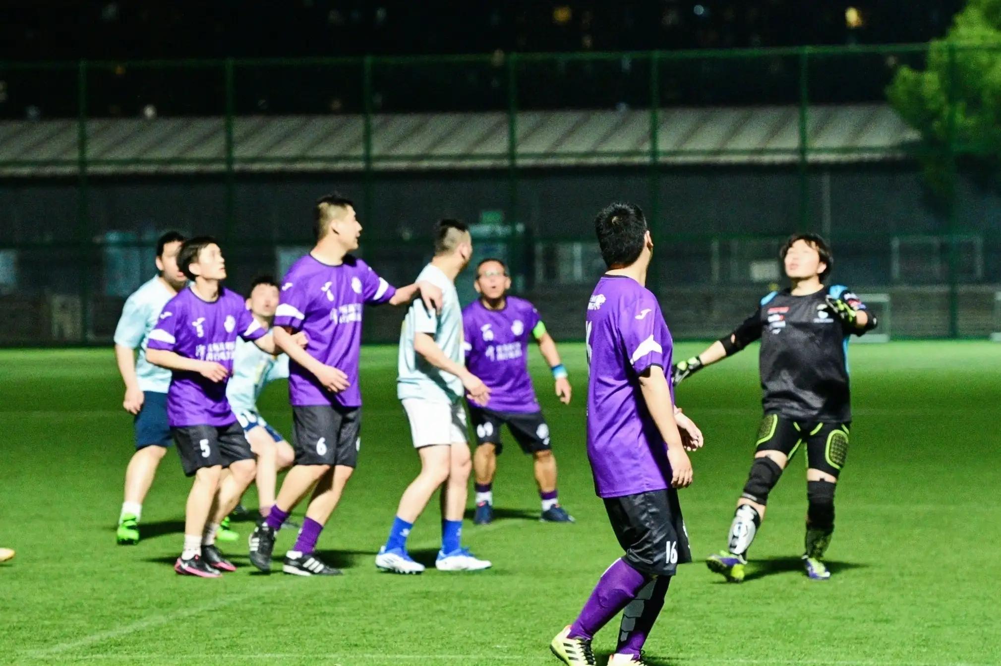 武汉塔子湖业余足球联赛前两轮之我见（一名参赛队长眼中的联赛）