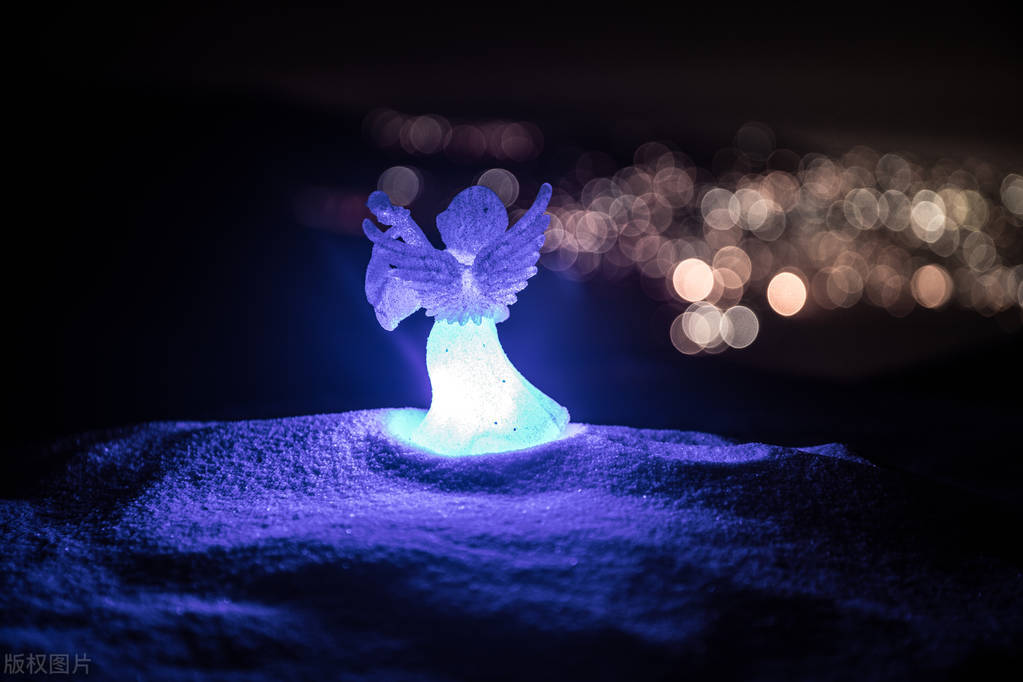 教师讲卖火柴的小女孩完整版,《卖火柴的小女孩》老师讲课