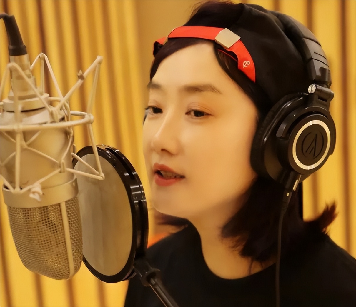 凤凰传奇曾毅的老婆微博,凤凰传奇曾毅妻子是哪里人