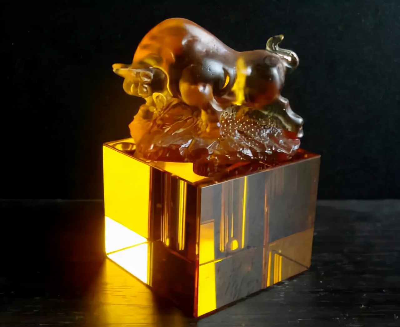 深圳琥珀博物馆典藏仿古龙凤蜜蜡,琥珀蜜蜡全品类