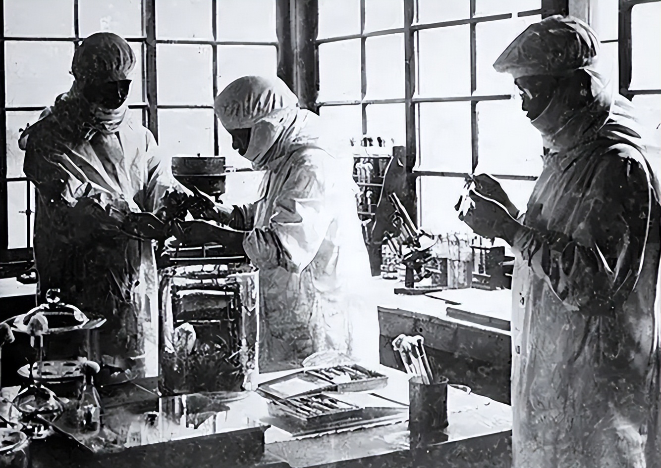 日本工人遭核辐射，被当白鼠强行续命83天，临终前烂成“烤全羊”