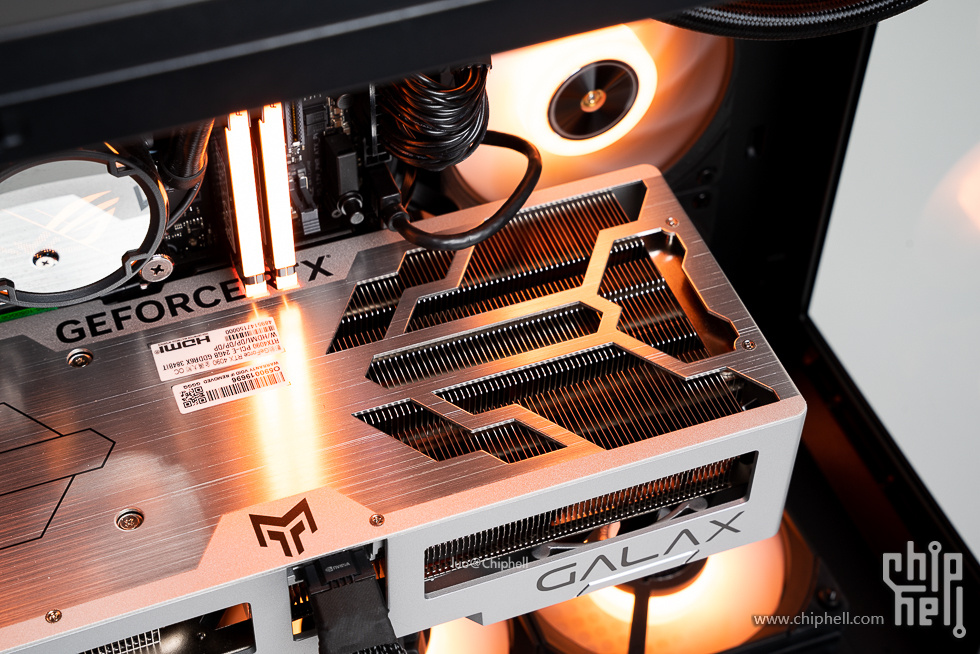 华硕tufgaminggt502弹药库白色,华硕gt502机箱黑橙搭配