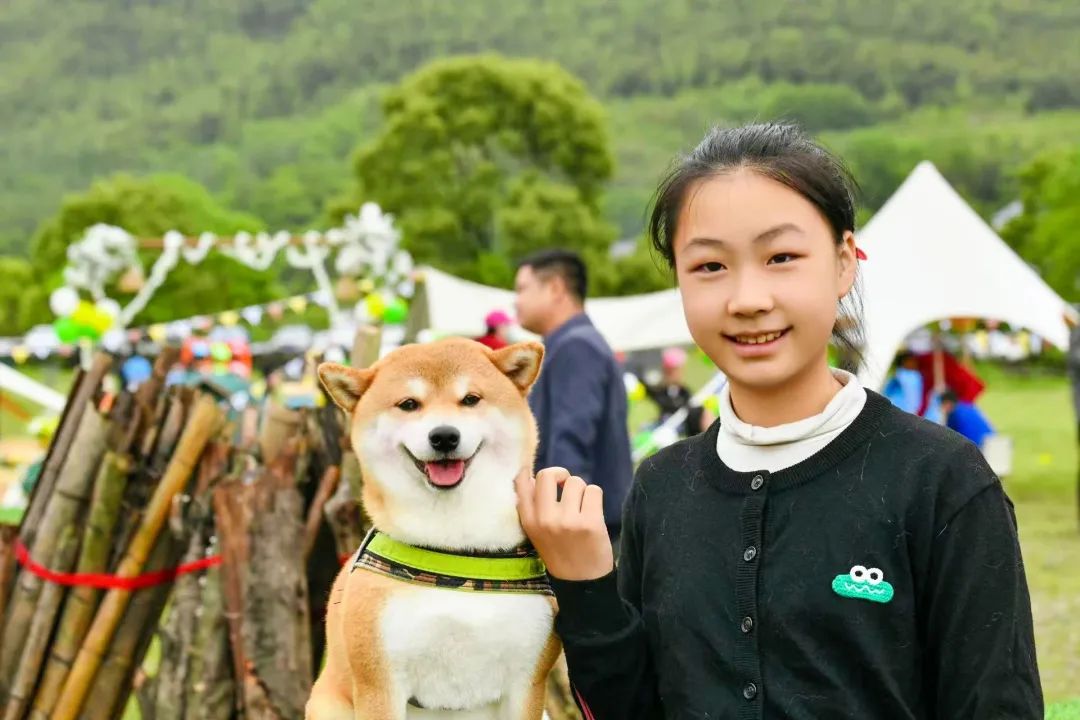 萌宠暴击！对不起我家狗子太萌了，想请你看一下！