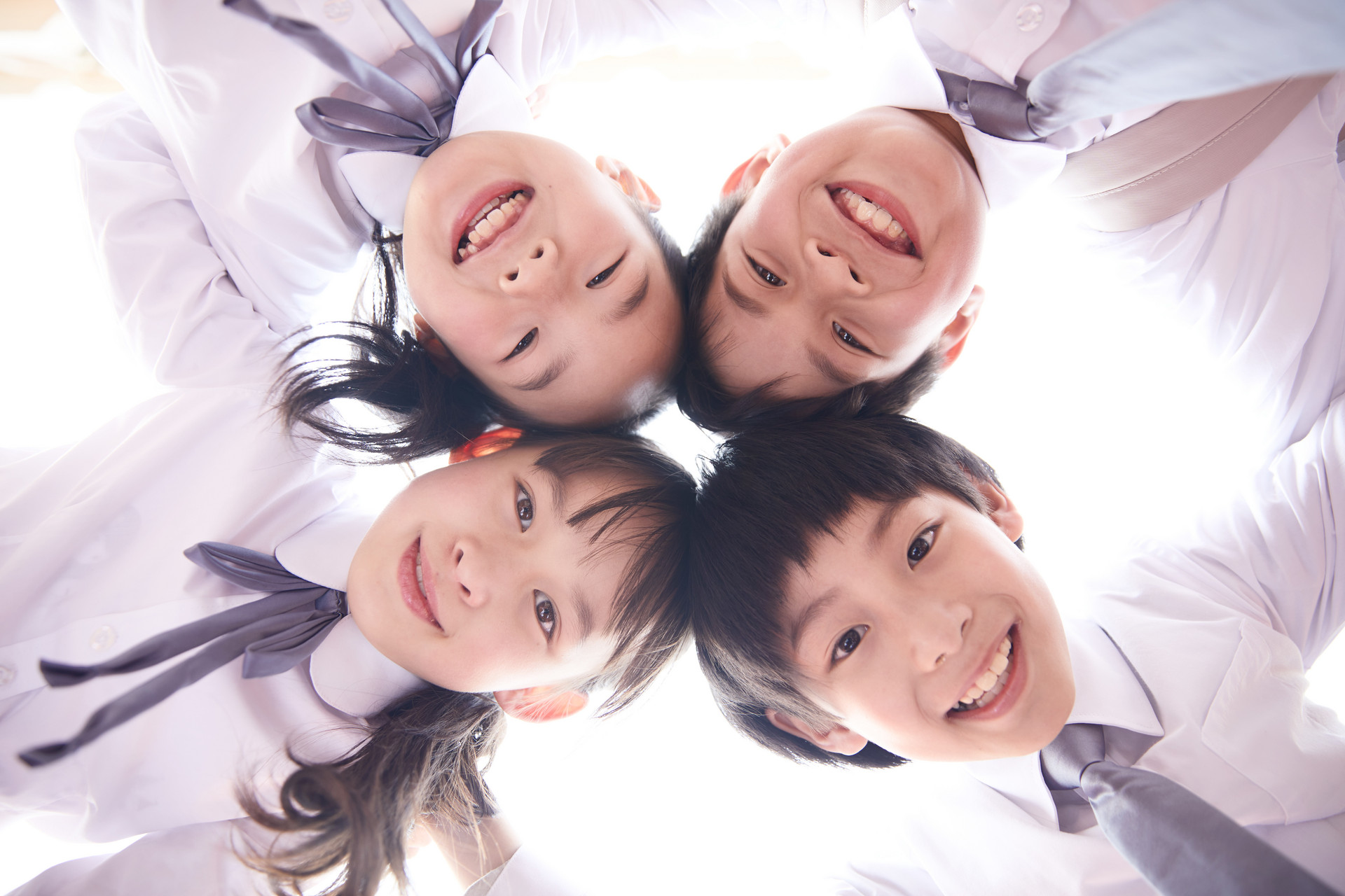 小学统一女生头绳，家长写信投诉，给2600字回复打差评