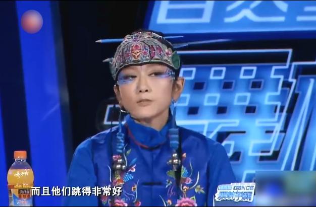 “明星针锋相对”：杨丽萍对金星当众拍桌，冯小刚让成龙下不来台