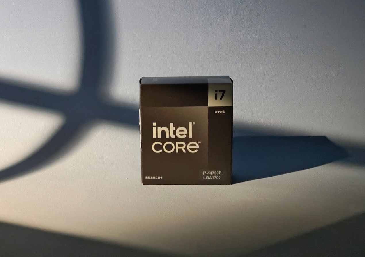 英特尔第四代酷睿i74770测试,英特尔酷睿i7-13700性能如何