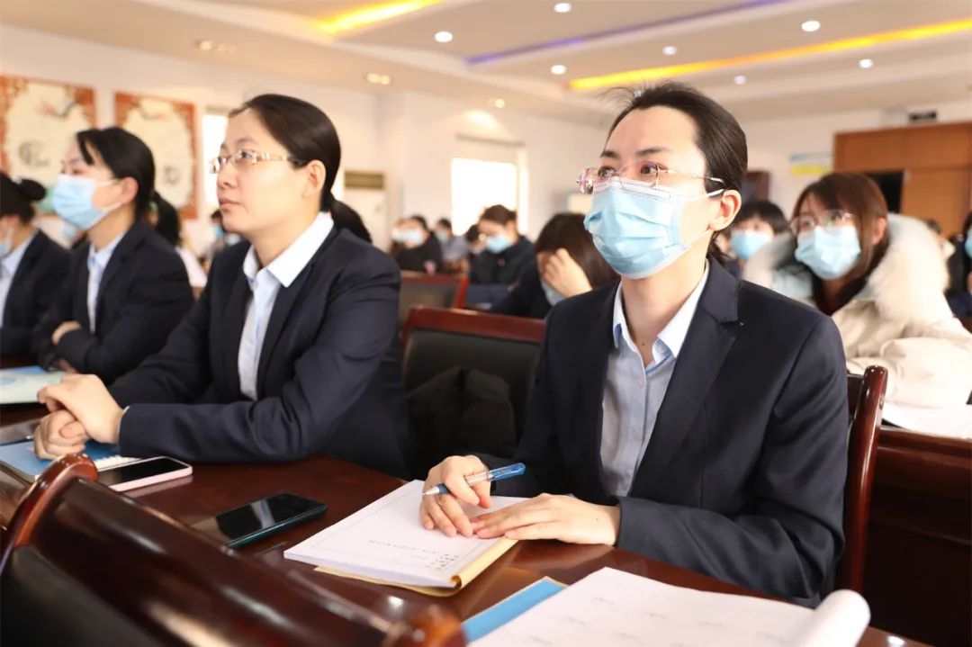 最新护理操作静脉输液视频,外周静脉输液护理创新案例分析