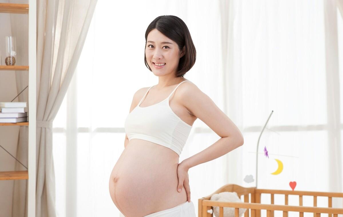 孕妈妈鞋带松了弯腰困难,孕妇的鞋带松了挺着肚子很难弯腰