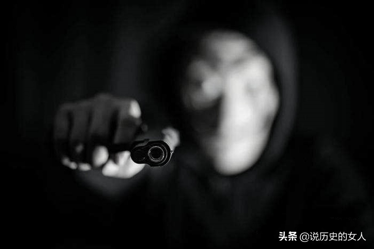 1999年，林老太好心收留谭建明谢建华，被盗20万美金，结果如何？