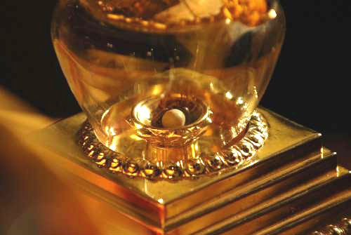 佛教为什么把舍利子叫做舍利子,探秘神秘的舍利子是怎么形成的