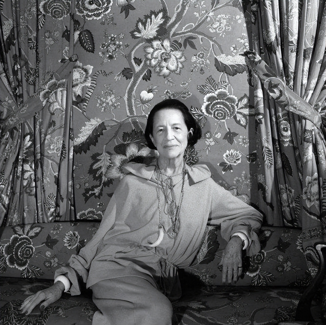 岁月不败美人老奶奶,92岁超模卡门岁月从不败美人