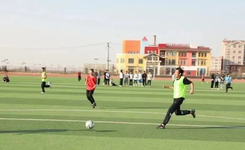 四子王旗宽高实验学校足球,校长杯校园足球联赛开幕仪式